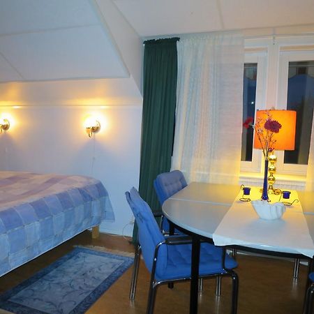 Dessans Cafe & Logi Otel Pello Oda fotoğraf