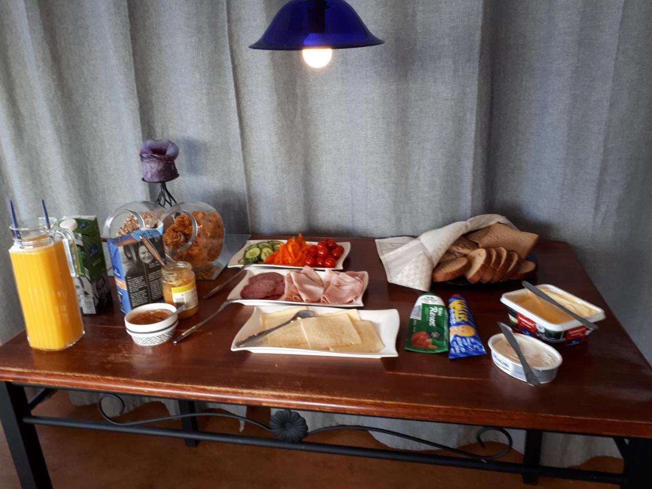 Dessans Cafe & Logi Otel Pello Dış mekan fotoğraf