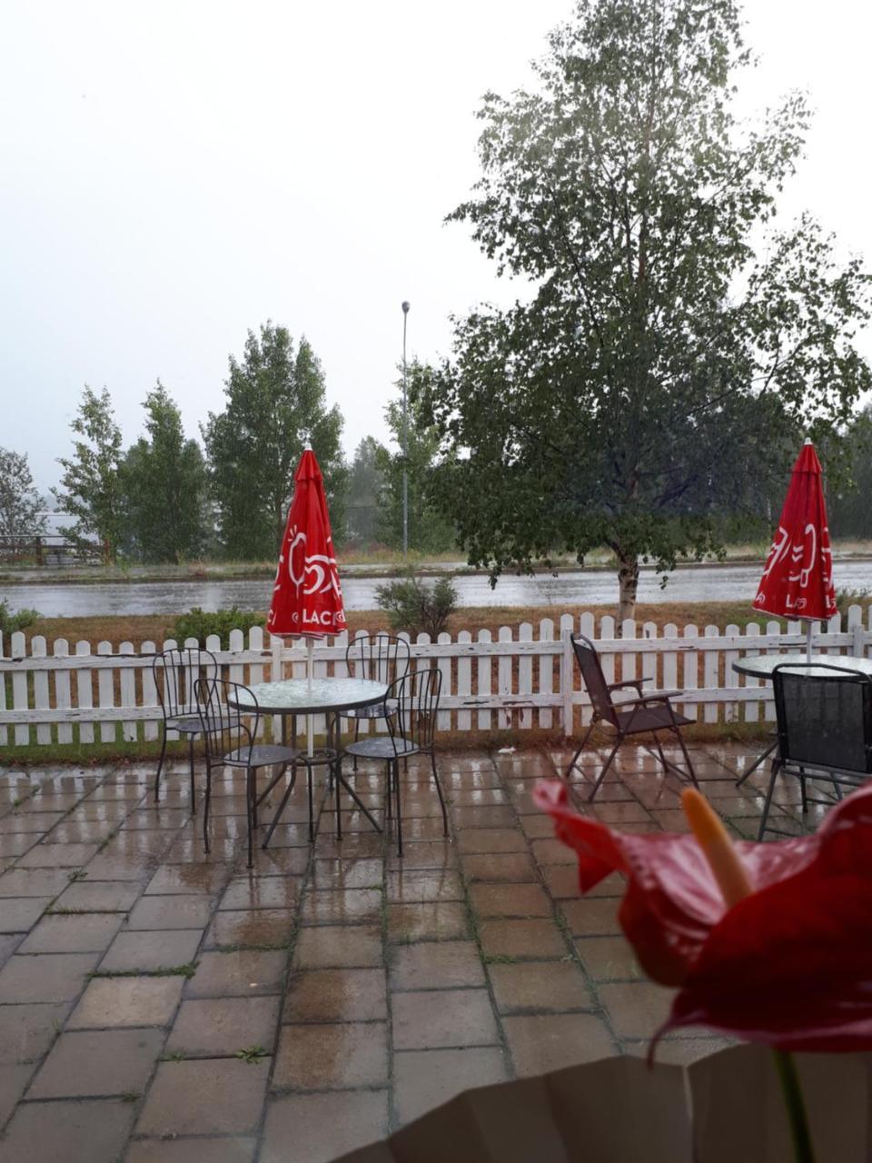 Dessans Cafe & Logi Otel Pello Dış mekan fotoğraf